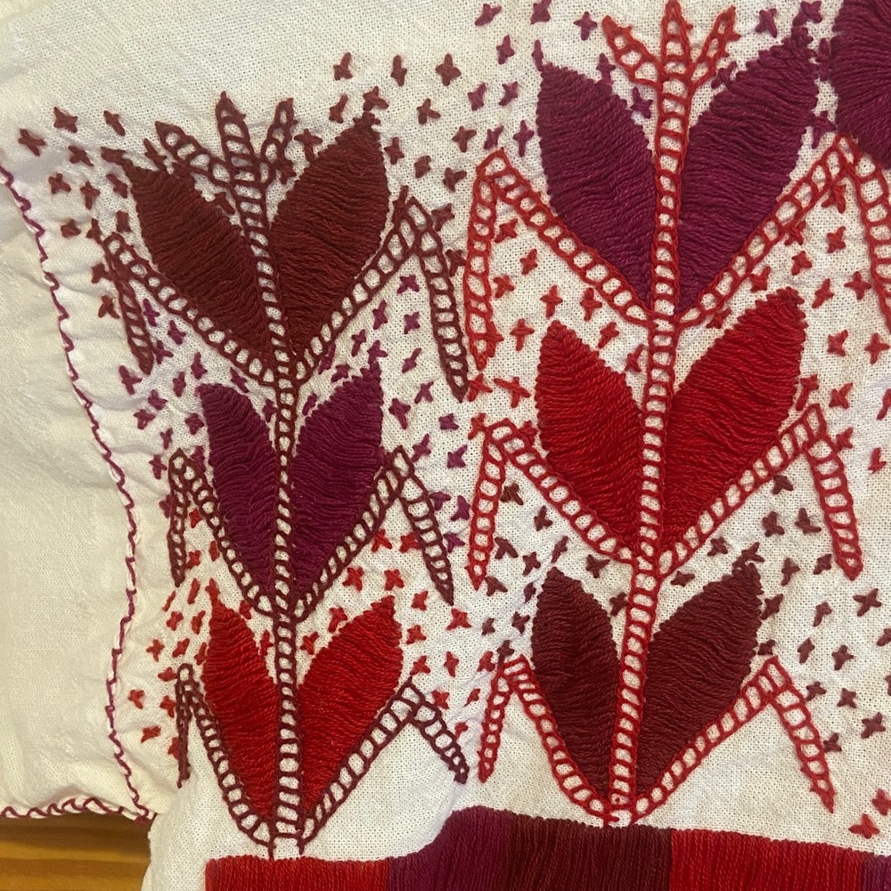 Hand Embroidered Red and White Women's Top - Picture 6 of 7